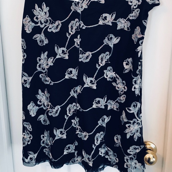 Retro Speechless Floral Print Flower Embroidered Dress - Picture 5 of 8